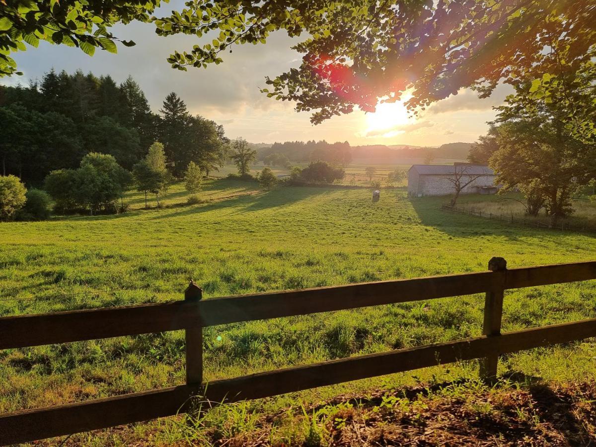 Bon Chez Nous Bed & Breakfast Saint-Amand-Jartoudeix